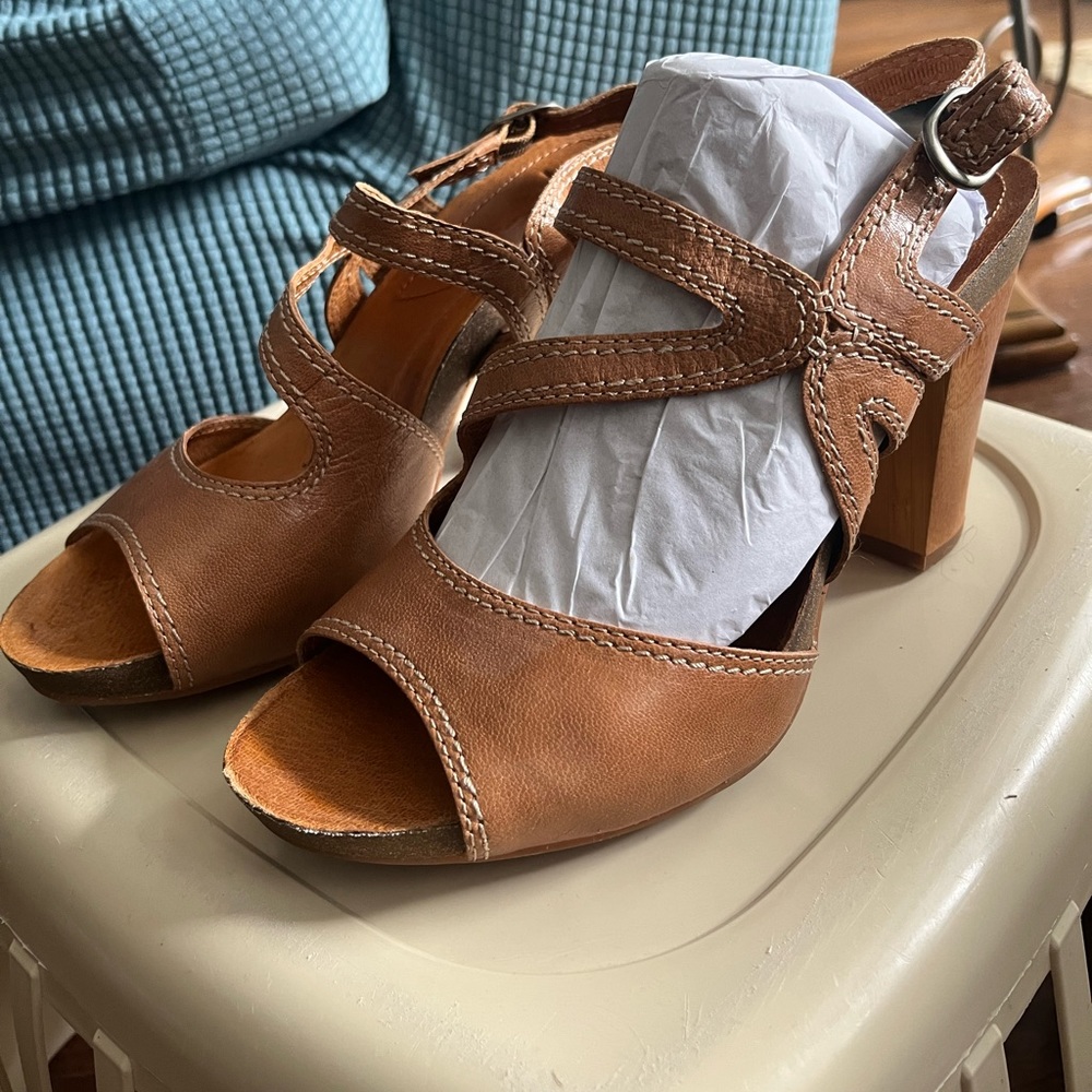 Naya Shoes